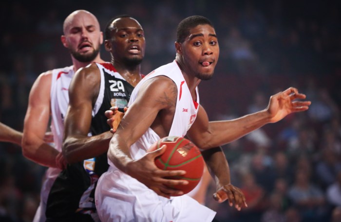 Port of Antwerp Giants zonder Basabe naar Luik