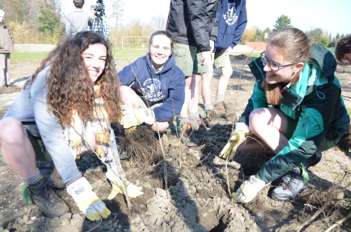 Scouts maken werk van mooi buurtparkje