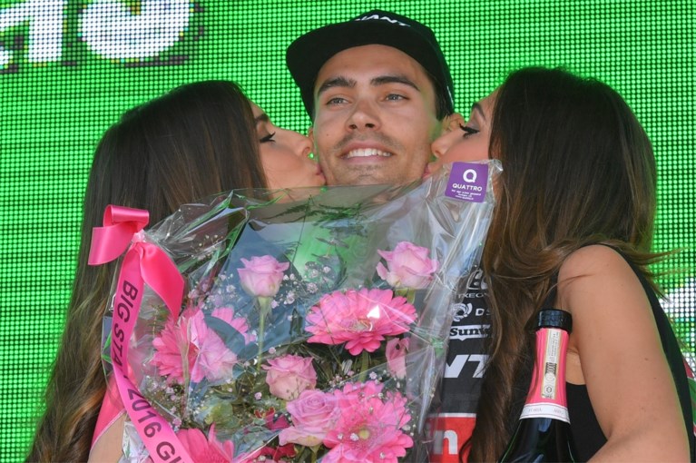 Dumoulin bezorgt Nederland met twee honderdsten van een seconde de roze trui