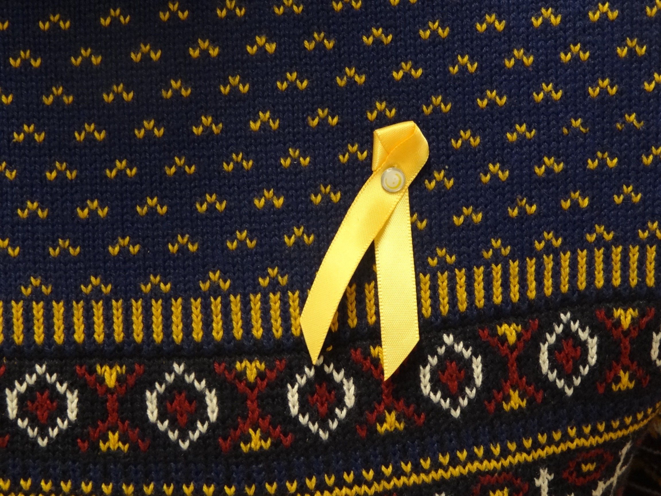 Vosselaarse personeelsleden dragen geel lintje (Vosselaar) | Gazet van