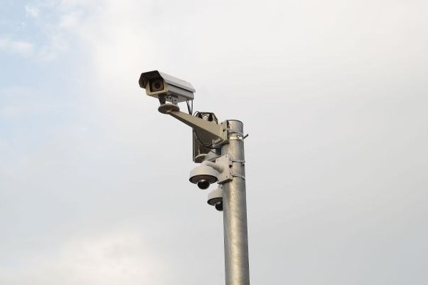 Trajectcontrole op de Aarschotsesteenweg in Herselt in werking gesteld