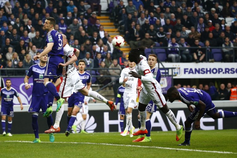 Anderlecht met moeite voorbij Zulte Waregem