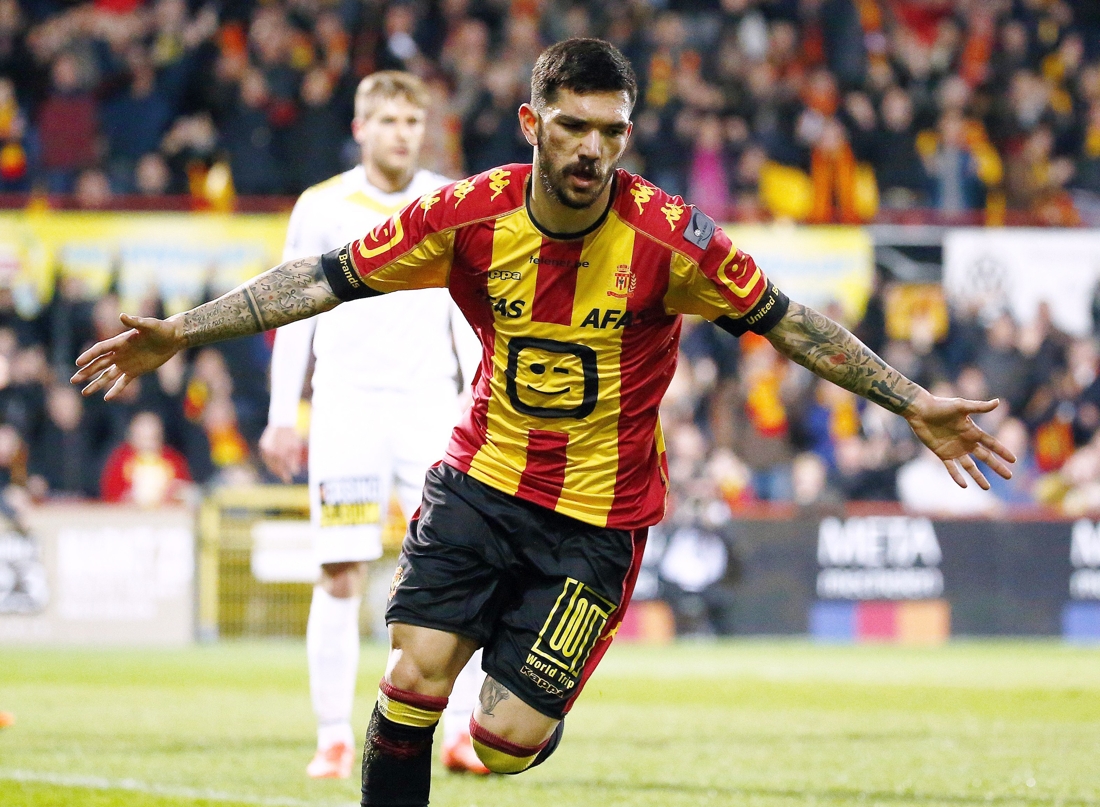 KV Mechelen geeft geblesseerde spits definitief contract ...