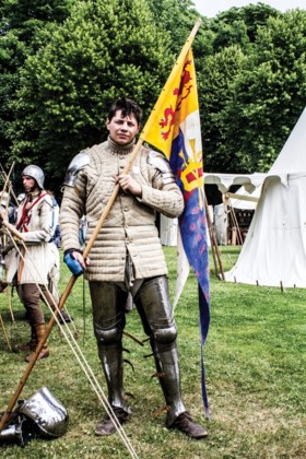 Zo voelt het om je onder te dompelen in de sfeer van 1477: “Zweterig en warm, maar enorm leuk”