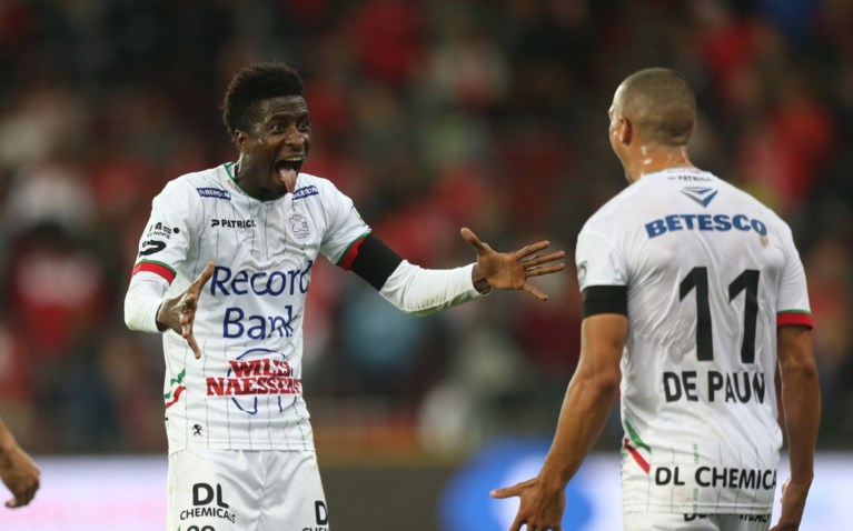 Zulte Waregem vernedert Standard op eigen veld (0-4!)