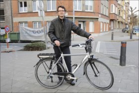 Felle discussie over bakfiets op parkeerplek in Borgerhout: mag dit of niet?