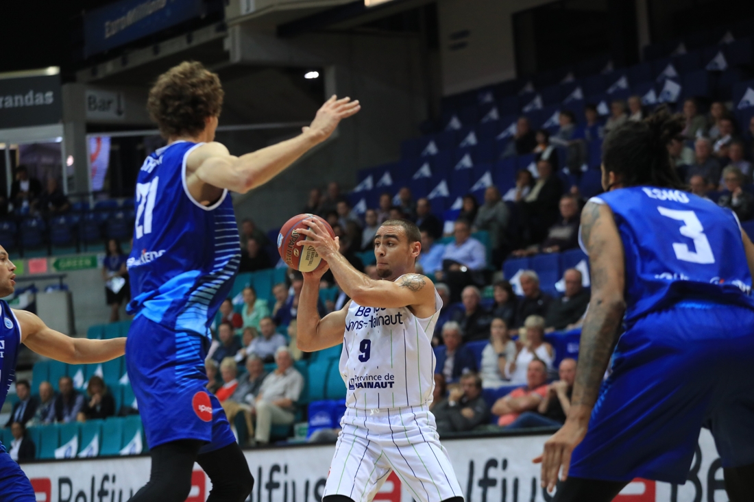 Antwerp Giants begint met vlotte overwinning in FIBA Europe Cup, Bergen