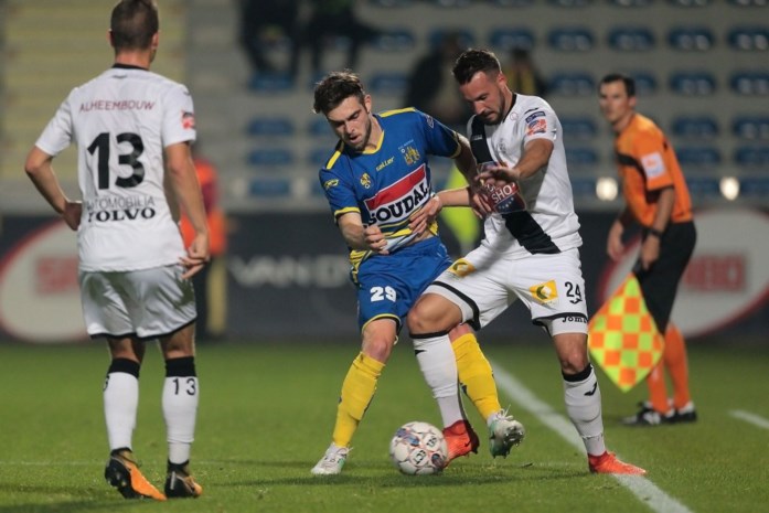 Westerlomanager Wijnants betaalt supportersbussen naar Roeselare