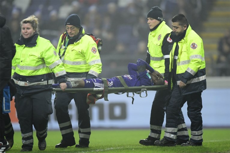 Zwaar verdict voor Anderlecht: Onyekuru na operatie enkele maanden buiten strijd