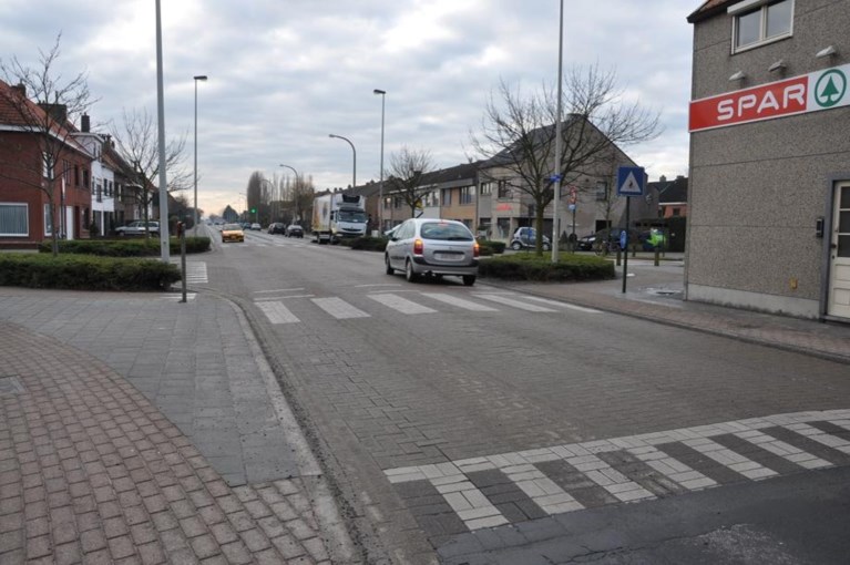 Julie (21) doodgereden op kruispunt, chauffeur blaast positief