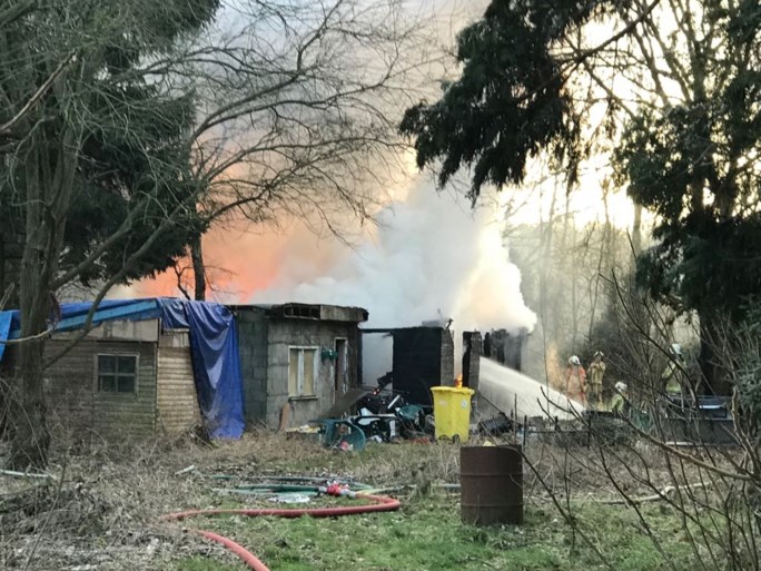 VIDEO. Chalet ingestort na brand in Nijlen