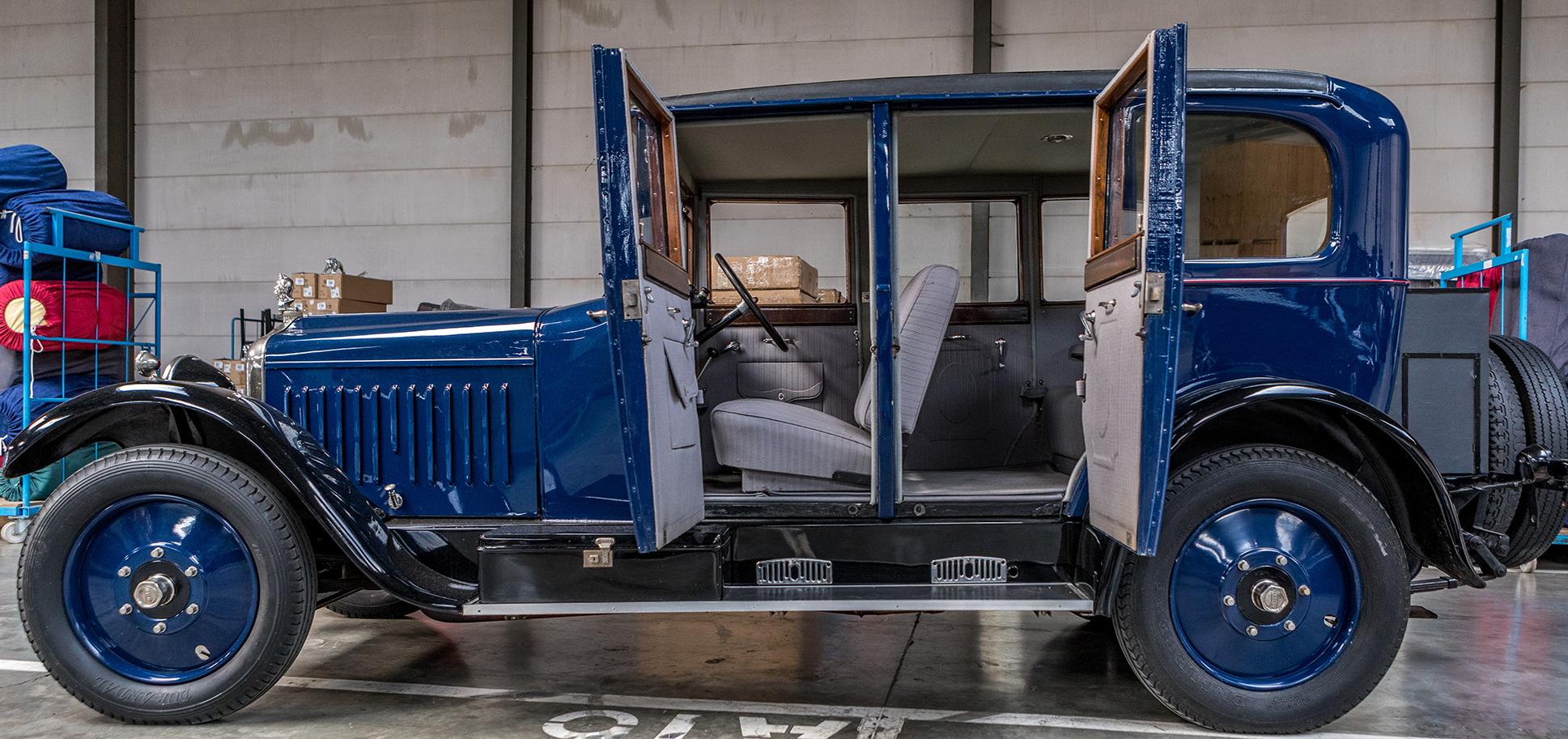 Unieke Antwerpse auto te koop op veilingsite (Antwerpen) Gazet van