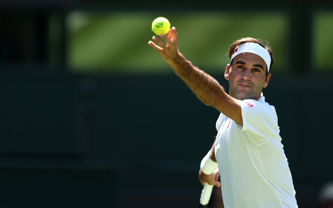 Roger Federer begint overtuigend aan jacht op negende ...
