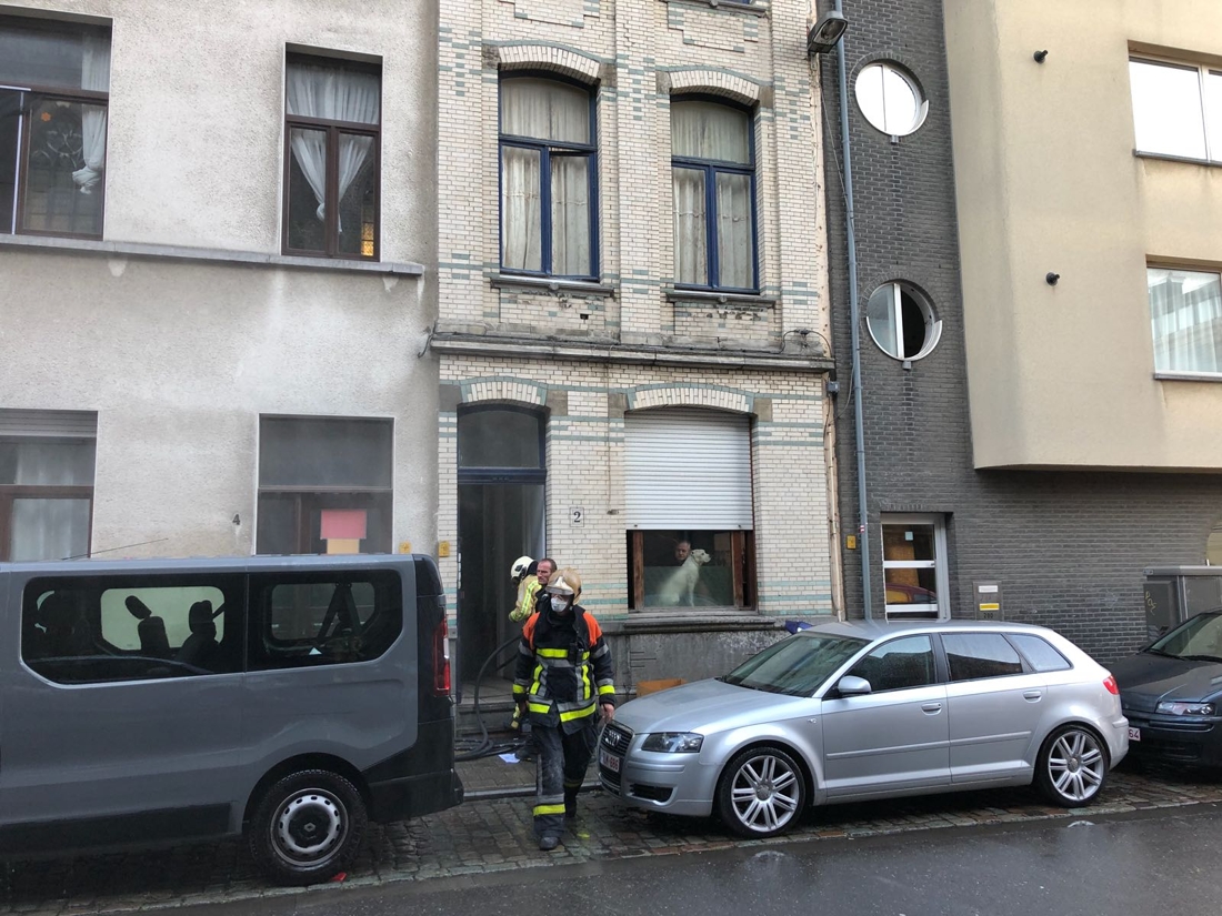 Flat Onbewoonbaar Na Hevige Brand (Antwerpen) - Gazet Van Antwerpen