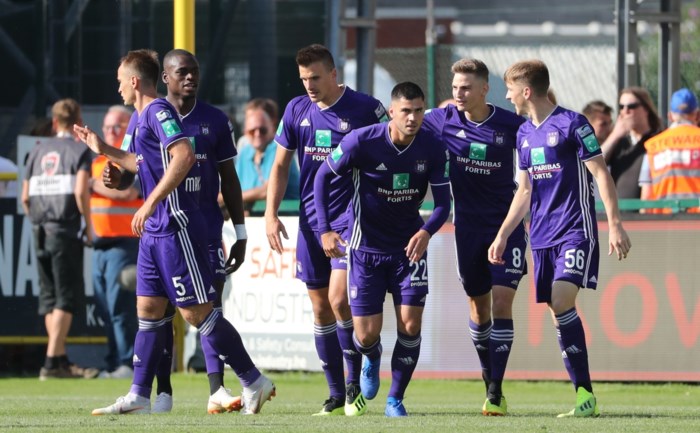 Vernieuwd Anderlecht wint makkelijk in Kortrijk, Santini sco... - Gazet van Antwerpen
