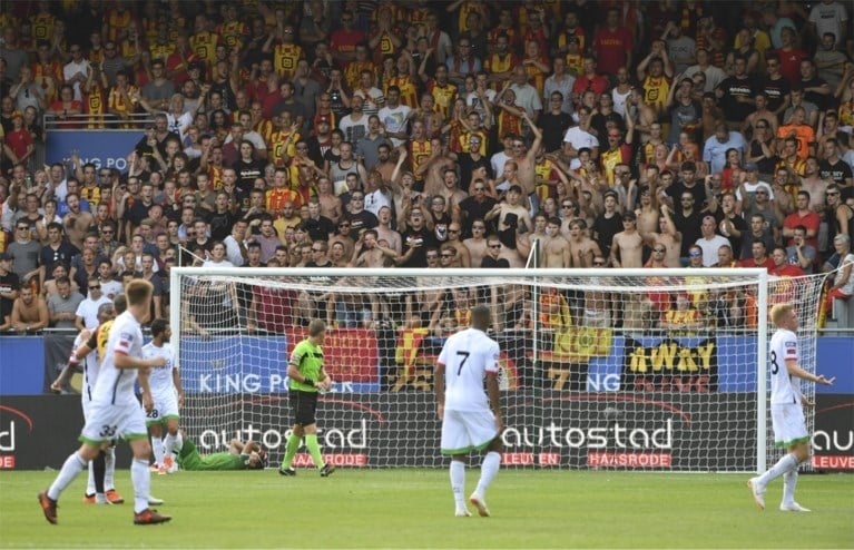KV Mechelen-fans misdragen zich: match tegen OH Leuven stilgelegd