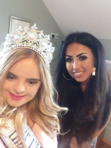 Kate is eerste tiener met Downsyndroom die internationale schoonheidswedstrijd wint