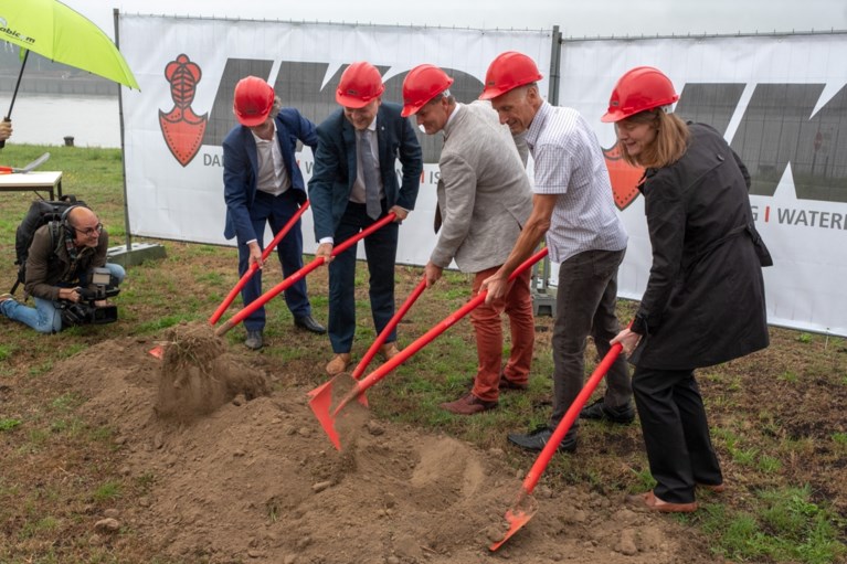 Isolatieproducent IKO breidt fors uit op Blue Gate-site
