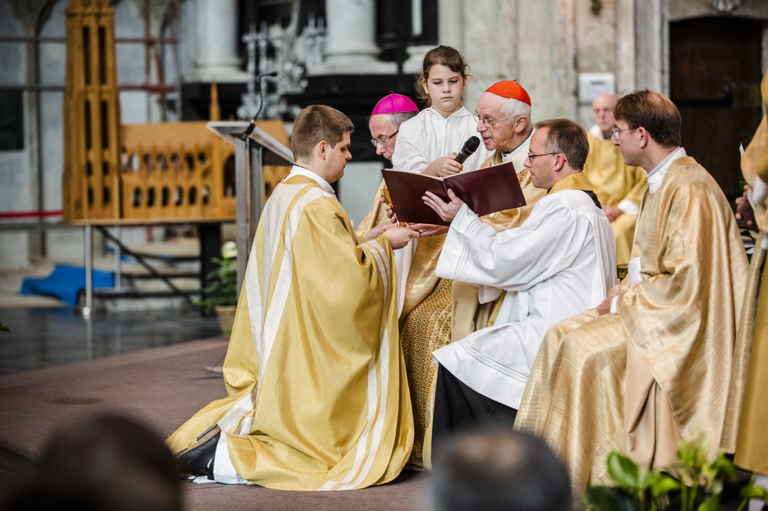 Enige Nieuwe Vlaamse Priester Ingewijd In Mechelen Mechelen Gazet Van Antwerpen 