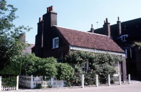 “Prins Harry en Meghan willen verhuizen naar Kensington Palace, maar moeten hun plannen opbergen”