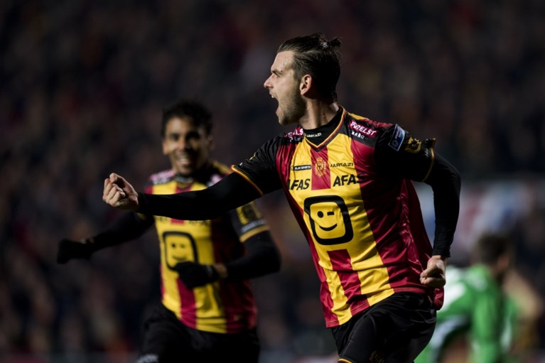 KV Mechelen moet diep gaan ondanks mannetje meer, maar wint in extremis toch van Lommel