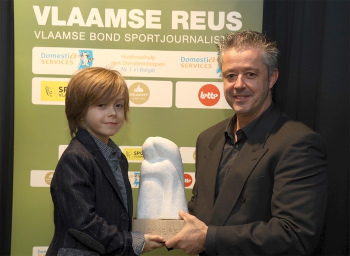 Nina Derwael wint nu ook Vlaamse Reus, broertje Keony neemt trofee in ontvangst