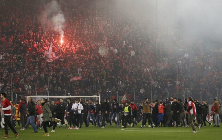 Celtic kruipt door het oog van de naald, Milan is Europees uitgeschakeld