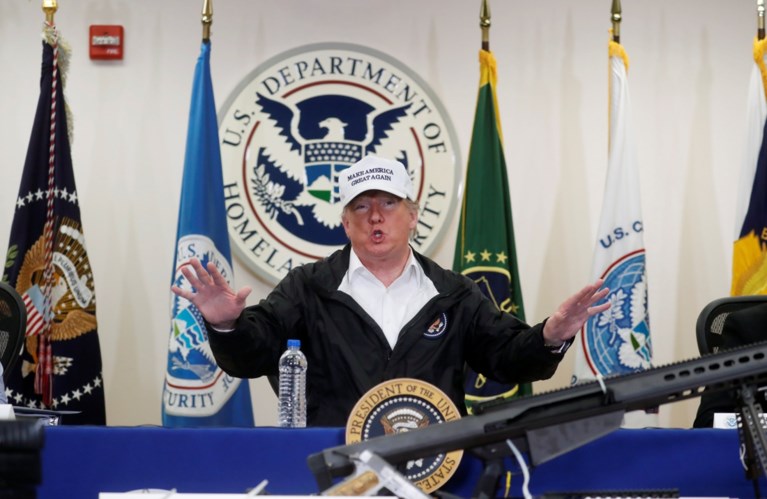 Trump brengt bezoek aan grens met Mexico: “Er is duidelijk een crisis”