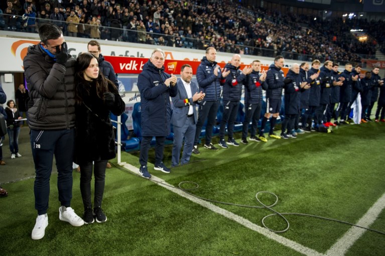 Ex-doelman van KV Mechelen en ASV Geel in tranen bij hartverwarmend applaus van AA Gent-fans