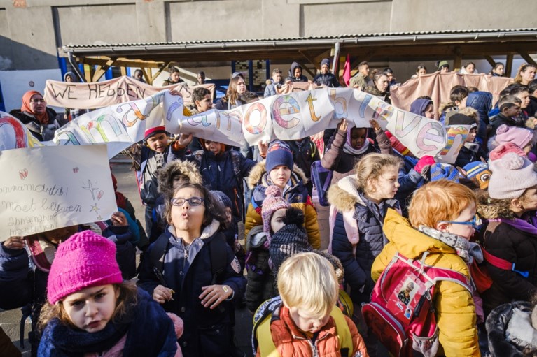 “Anna-Maria moet blijven”: kinderen zingen boos liedje voor Armeens meisje