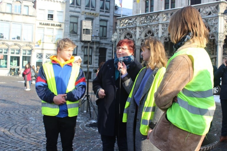 Honderden jongeren nemen het op voor de Aarde: “We willen aantonen dat het niet enkel om spijbelen gaat”