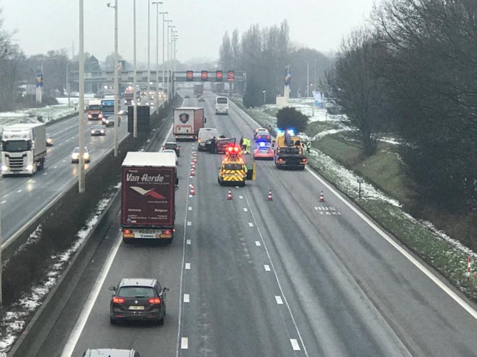 Ongeval op E313 in Ranst zorgt voor moeizame ochtendspits richting Antwerpen
