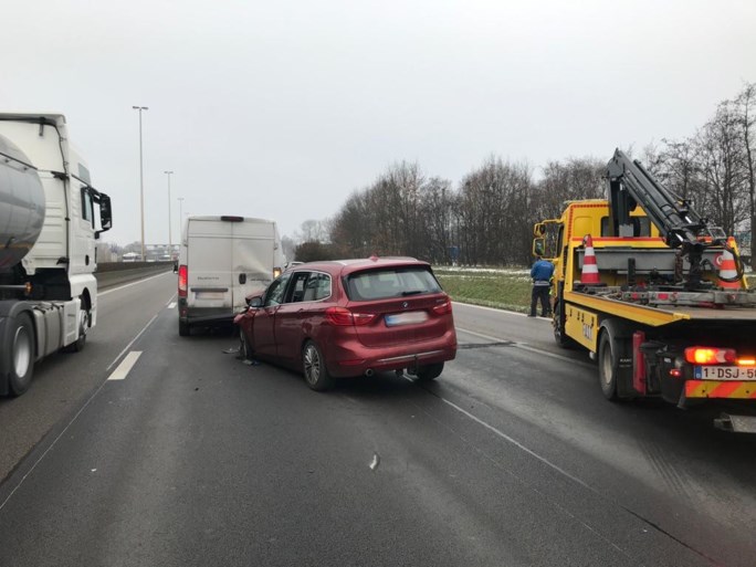 Ongeval op E313 in Ranst zorgt voor moeizame ochtendspits richting Antwerpen