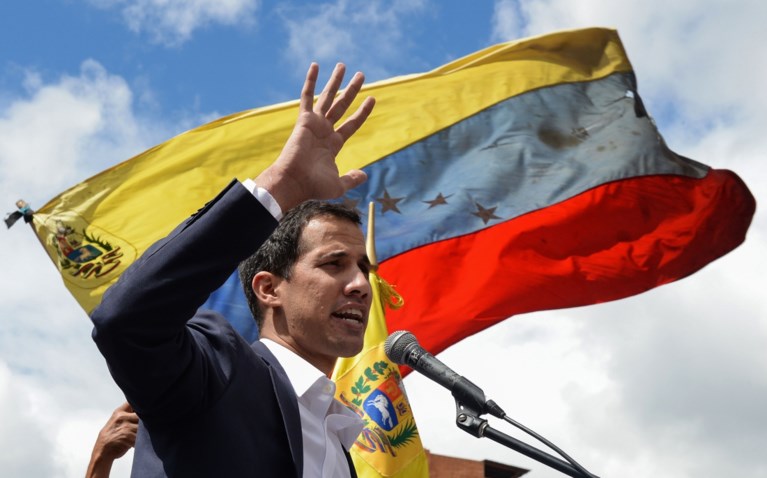 Revolutie in Venezuela: parlementsvoorzitter roept zichzelf uit tot president, 13 doden en meer dan 100 arrestaties bij rellen