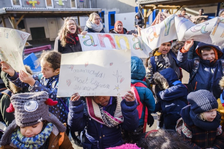 “Anna-Maria moet blijven”: kinderen zingen boos liedje voor Armeens meisje