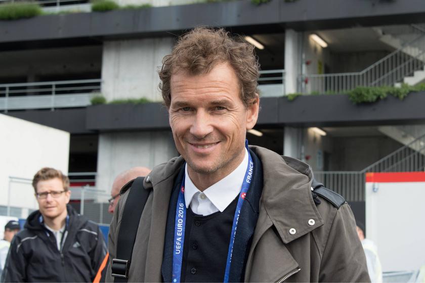 Bundesligaclub Augsburg haalt ex-doelman Jens Lehmann ...