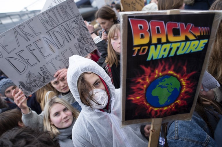 30.850 jongeren komen in verschillende Belgische steden op straat voor het klimaat, 350 scholieren voeren actie in Antwerpen