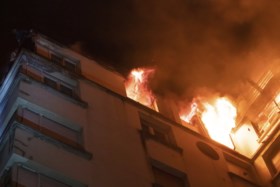 Vrouw (41) sticht brand na conflict met buur: tien doden bij “ongelooflijk hevige” appartementsbrand in Parijs