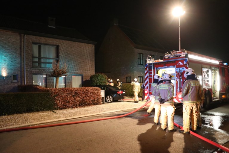 Veel rook na brand in kelder