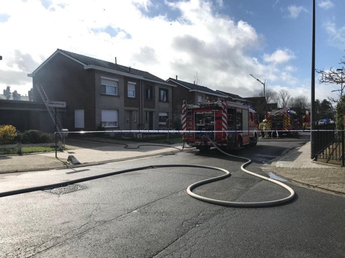 Vier gewonden bij hevige woningbrand in Zandvliet