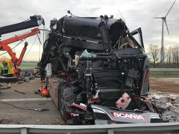 E19 richting Antwerpen weer vrijgegeven na urenlange versperring
