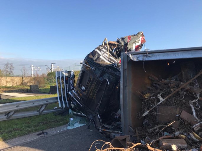 E19 richting Antwerpen weer vrijgegeven na urenlange versperring