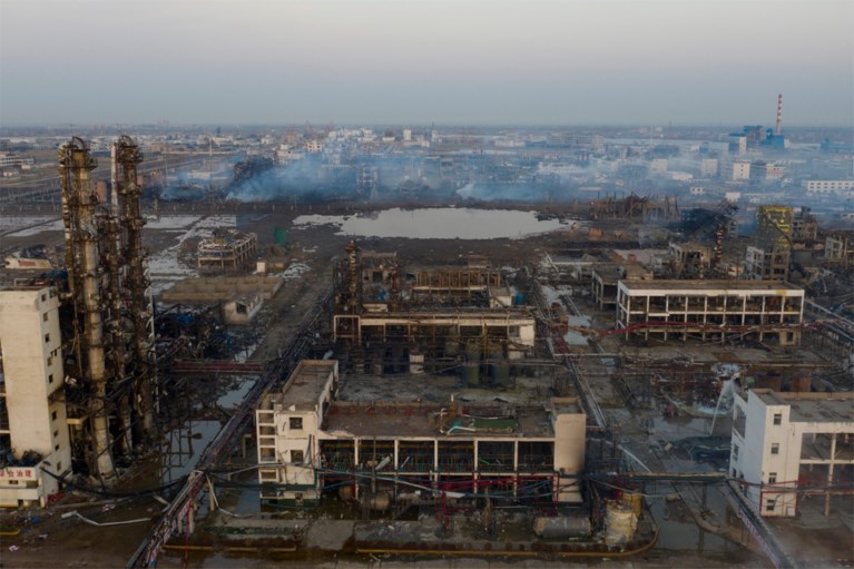 Zeker 64 doden na explosie in Chinees chemiebedrijf