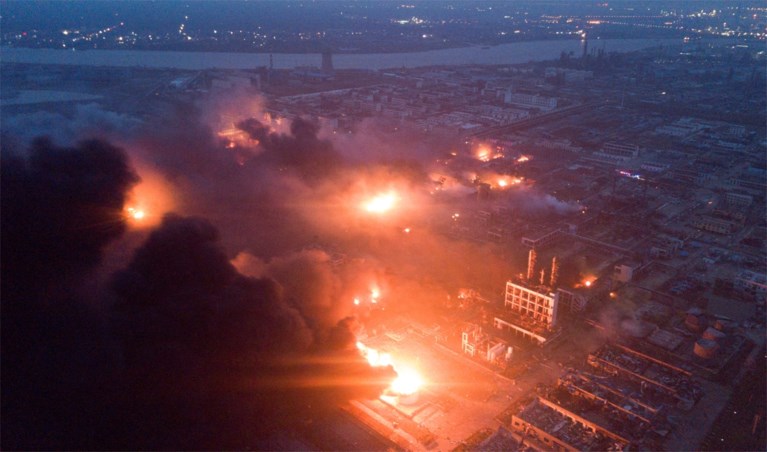 Zeker 64 doden na explosie in Chinees chemiebedrijf