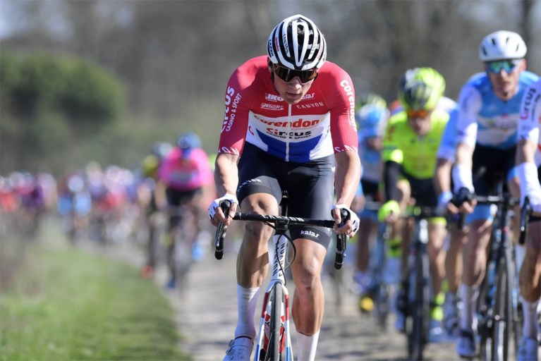 Indrukwekkende Mathieu van der Poel soleert naar zege in GP Denain