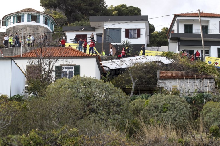 29 Duitsers komen om bij buscrash op Madeira