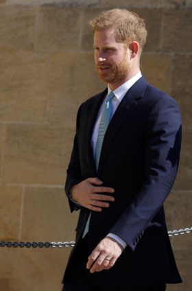 Babykoorts stijgt wanneer prins Harry alleen opduikt tijdens paasviering: is Meghan Markle al bevallen?
