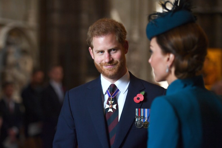 Prins Harry en Kate Middleton maken zeldzame verschijning