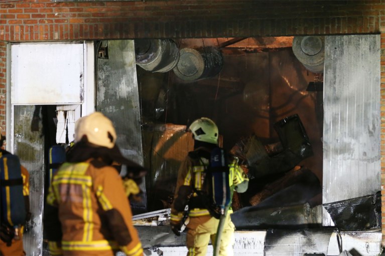 Wietplantage ontdekt bij brand in bedrijfspand
