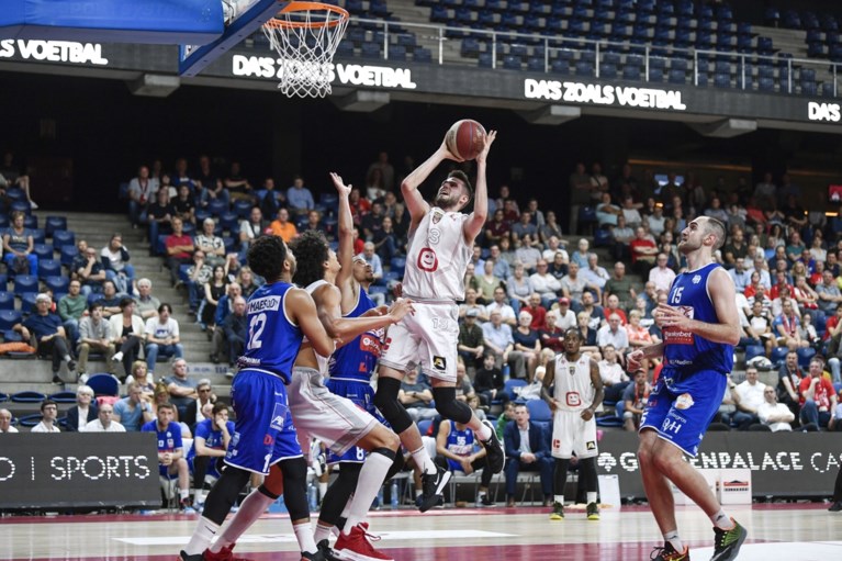 Telenet Giants Antwerp opent play-offs zinderend met elfde opeenvolgende zege tegen Kangoeroes Mechelen